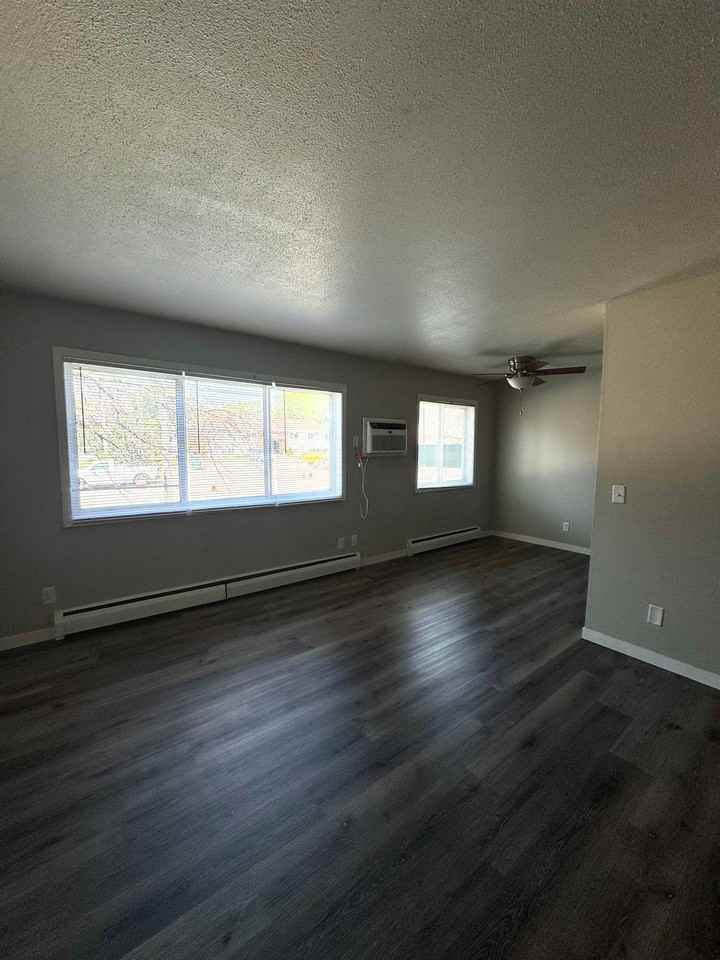 3300/10/20/30  Douglas Dr. N. - Photo 7 of 9