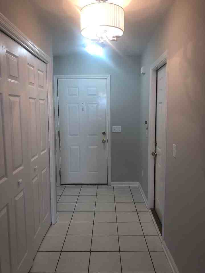 121 Palm Dr - Photo 2 of 15