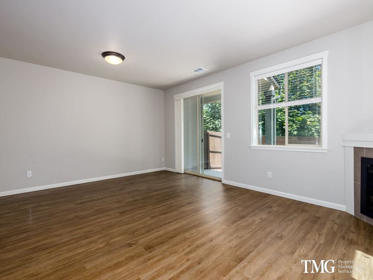 11307 Ne 14th Ct - Photo 3 of 21