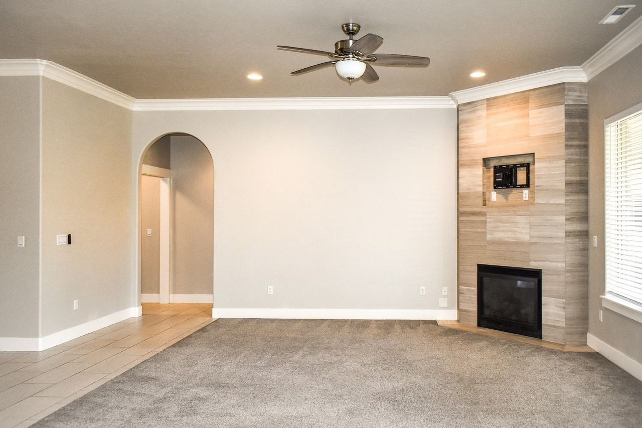2369 Delle Celle Dr - Photo 4 of 18