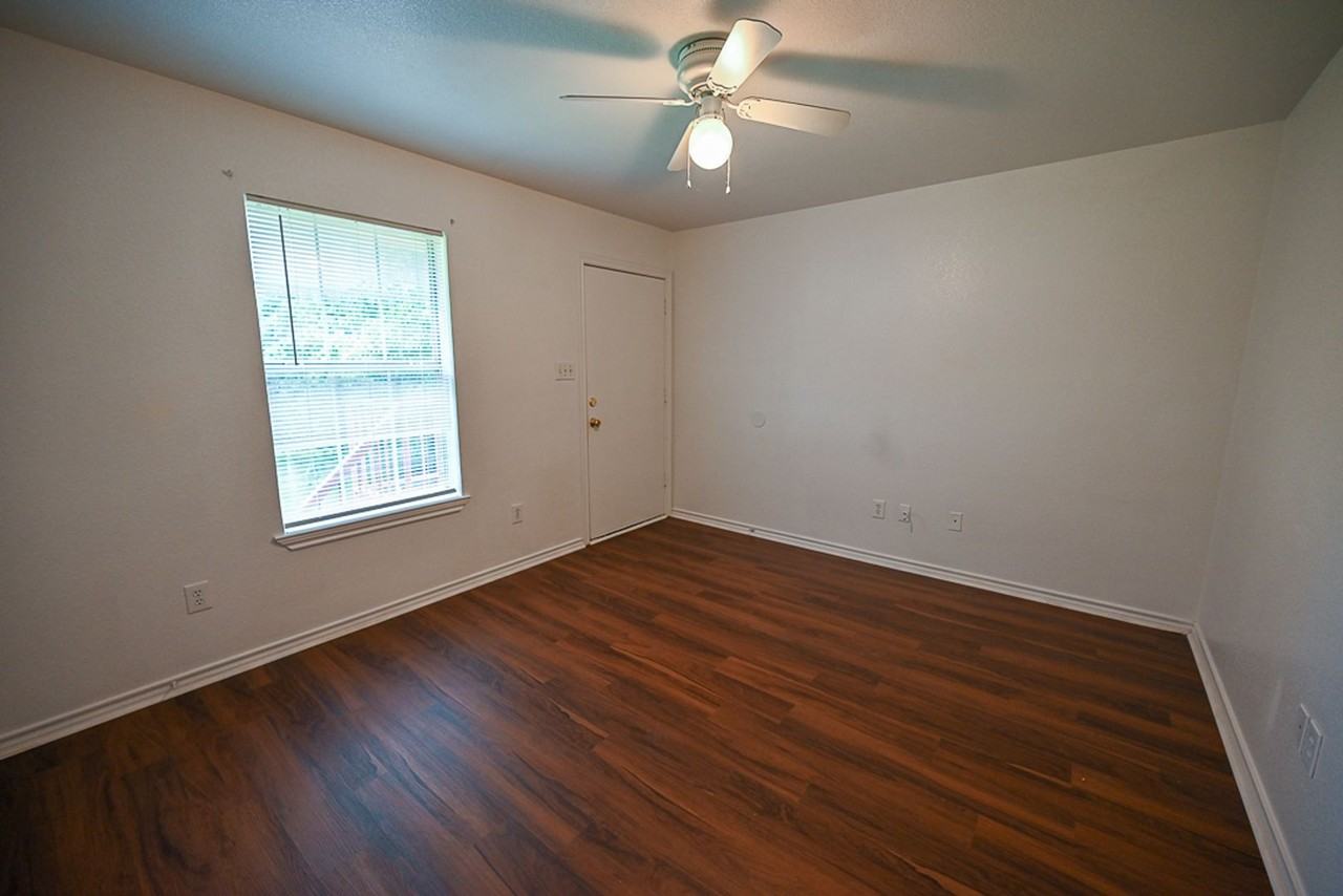 105 S Wilson St #D - Photo 2 of 12