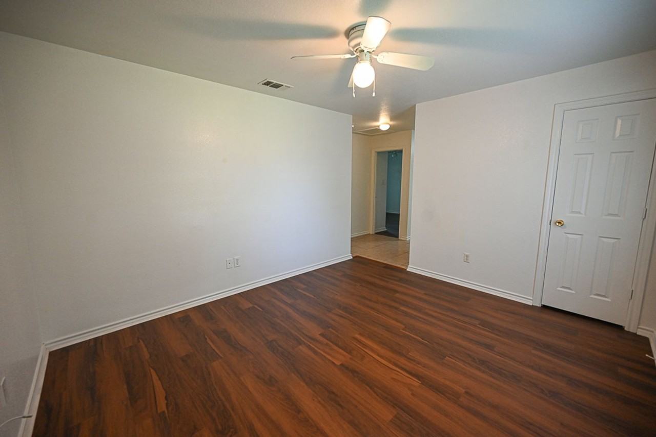105 S Wilson St #D - Photo 3 of 12
