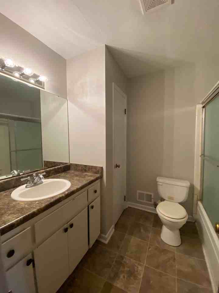 1440 Taylors Chapel Rd - Photo 6 of 9
