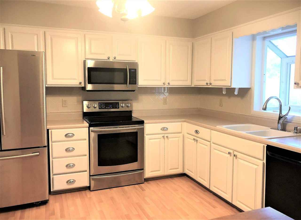 2412 S 16th Ter - Photo 3 of 15