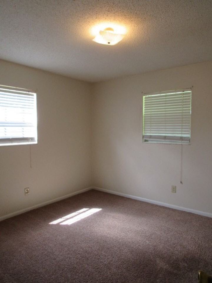 3606A Chaffin St - Photo 2 of 9