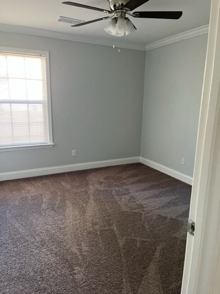 174 White Oak Dr - Photo 3 of 12