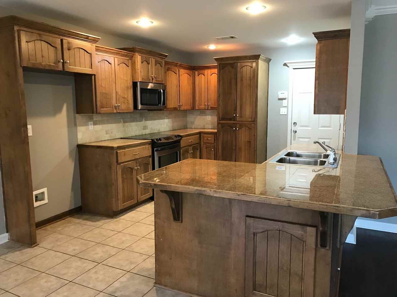 2114 Richland Park Dr - Photo 4 of 21