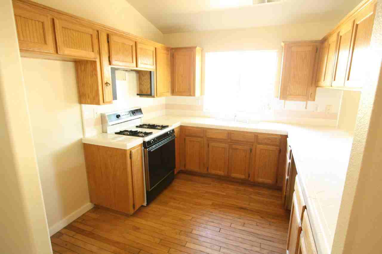 5514 W Norwich Ave - Photo 2 of 13