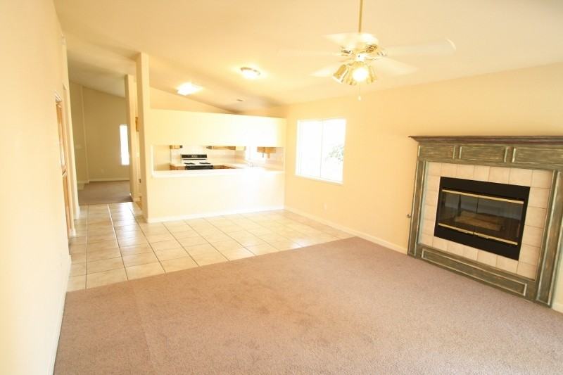 5514 W Norwich Ave - Photo 3 of 13