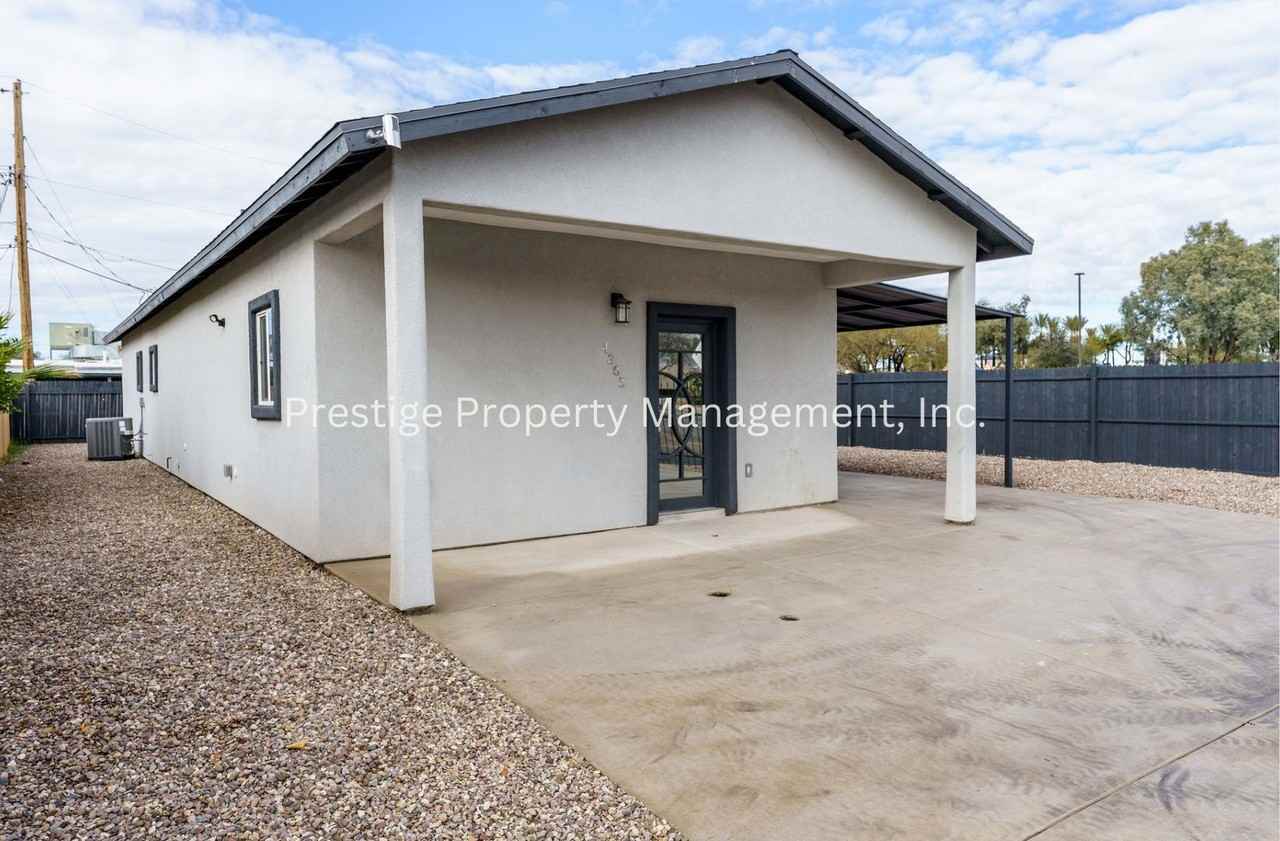 4365 N Stanley Pl - Photo 2 of 16