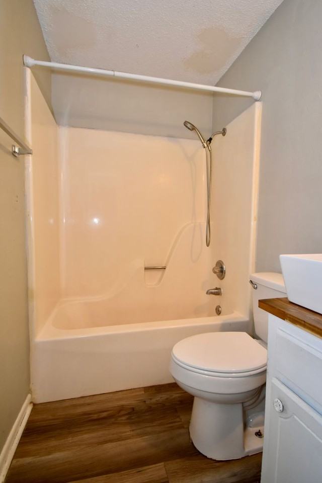 808 Laura Ln - Photo 7 of 12