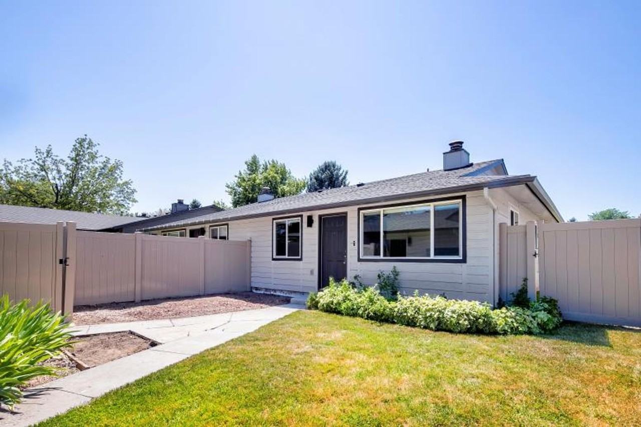 4239 N Vera St - Photo 2 of 13