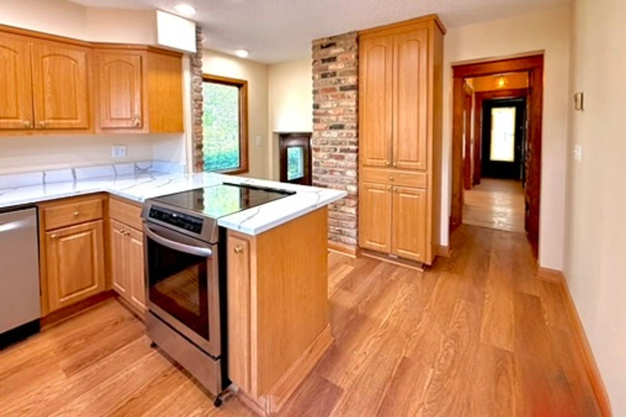 3140 Fremont Ave S - Photo 3 of 22