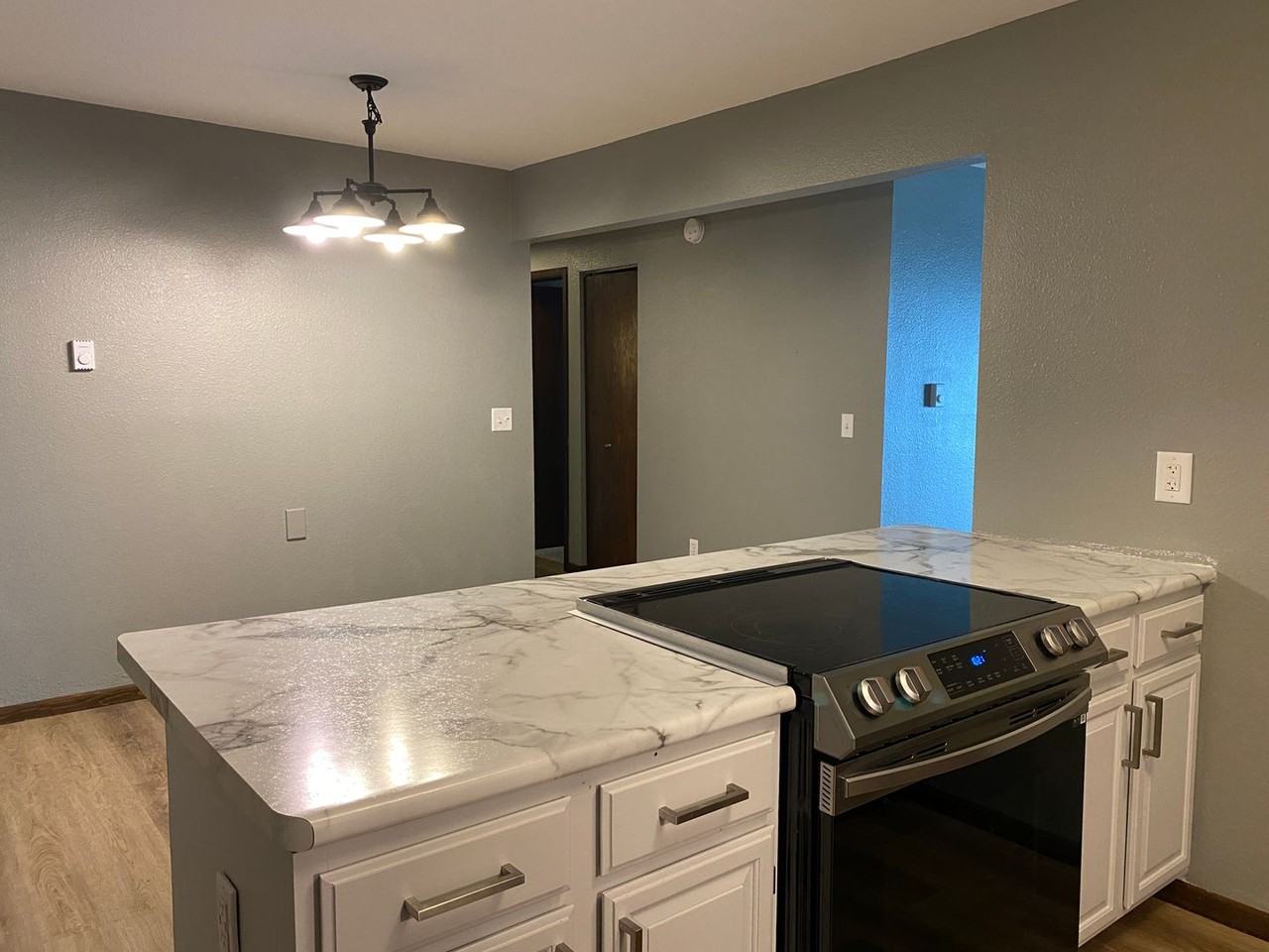 815 Duke Dr #421 - Photo 4 of 21