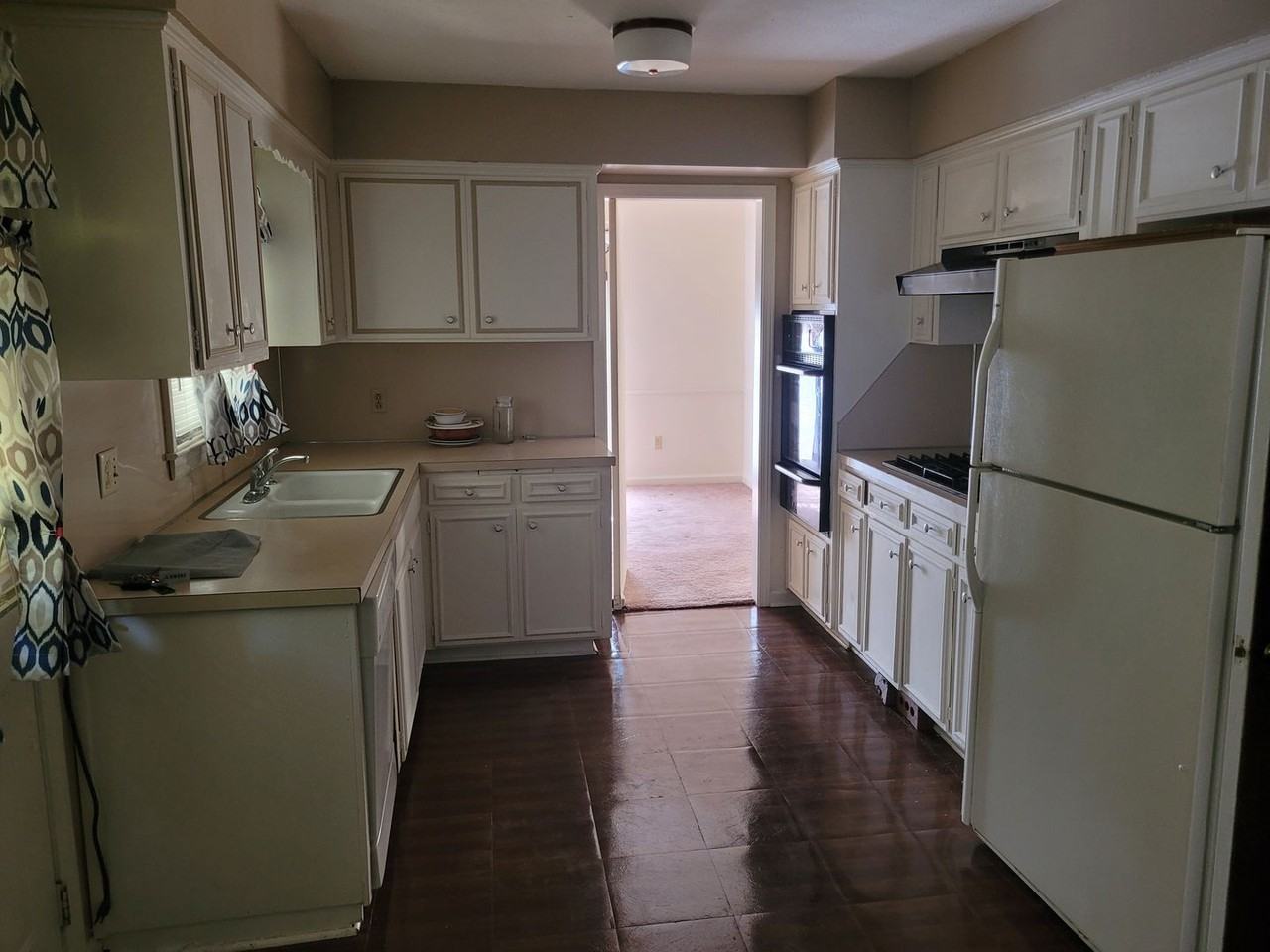 341 Henson Ave - Photo 3 of 13