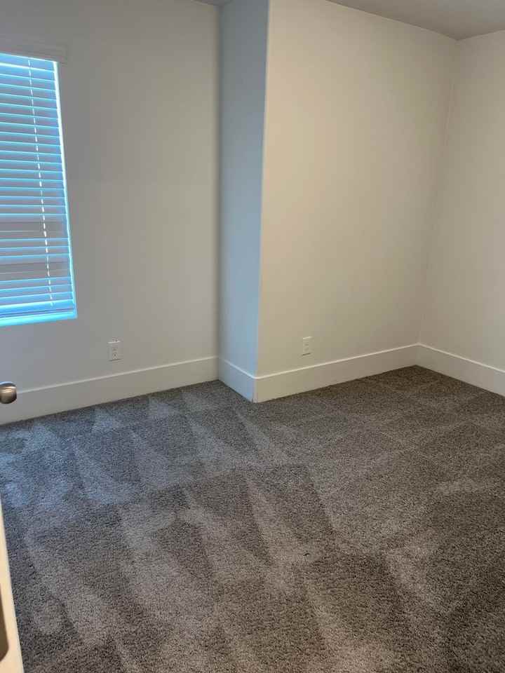 422 Cheyenne Dr - Photo 3 of 6