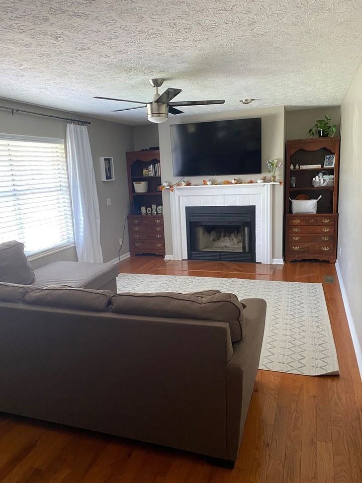 5532 Springridge Ln - Photo 2 of 9