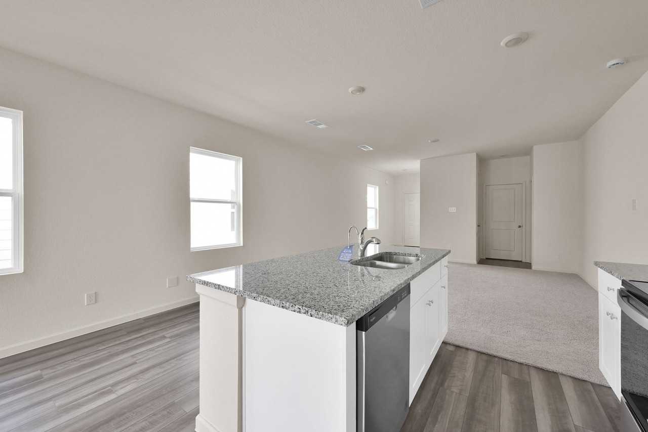 583 Firemoon St - Photo 5 of 22