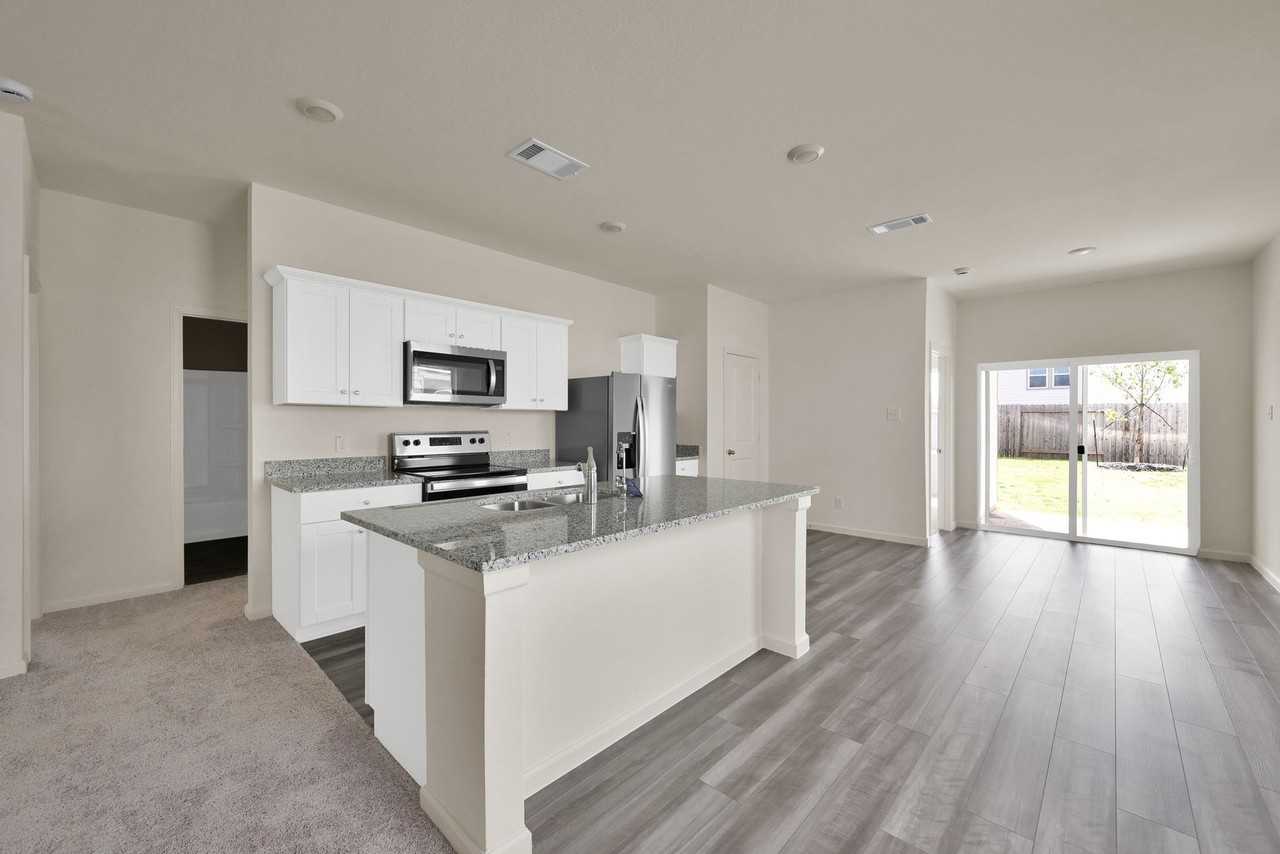 583 Firemoon St - Photo 6 of 22