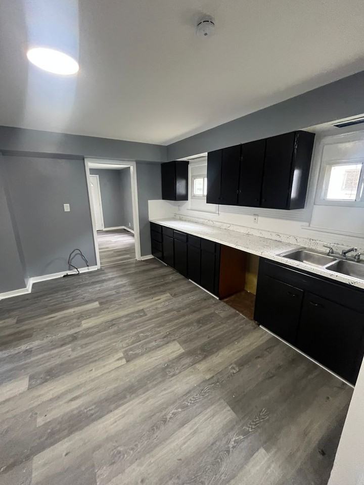 6000 Hosmer Ave - Photo 3 of 18