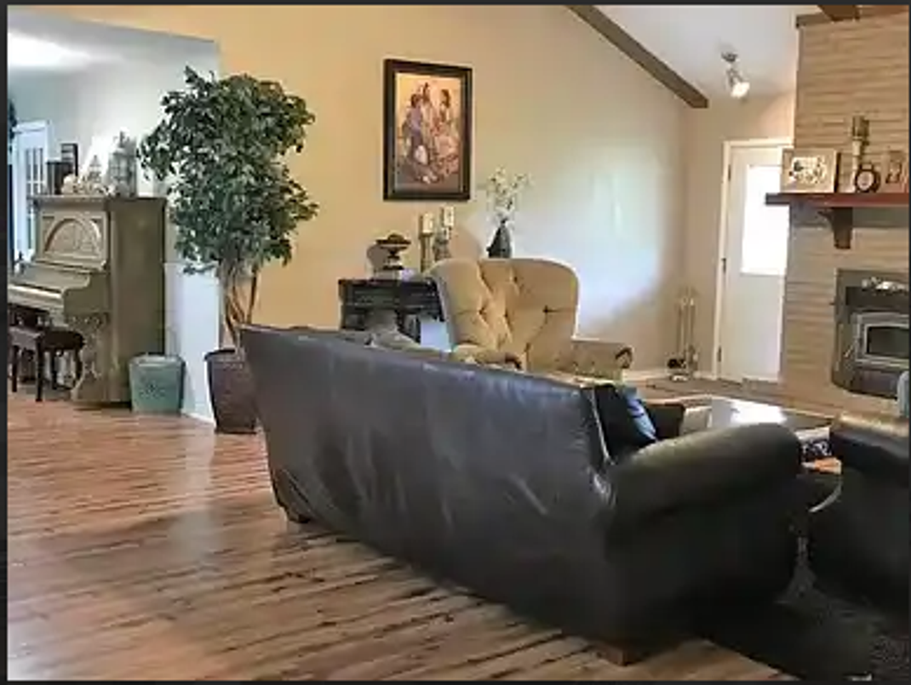 67 Carolina Dr - Photo 3 of 11