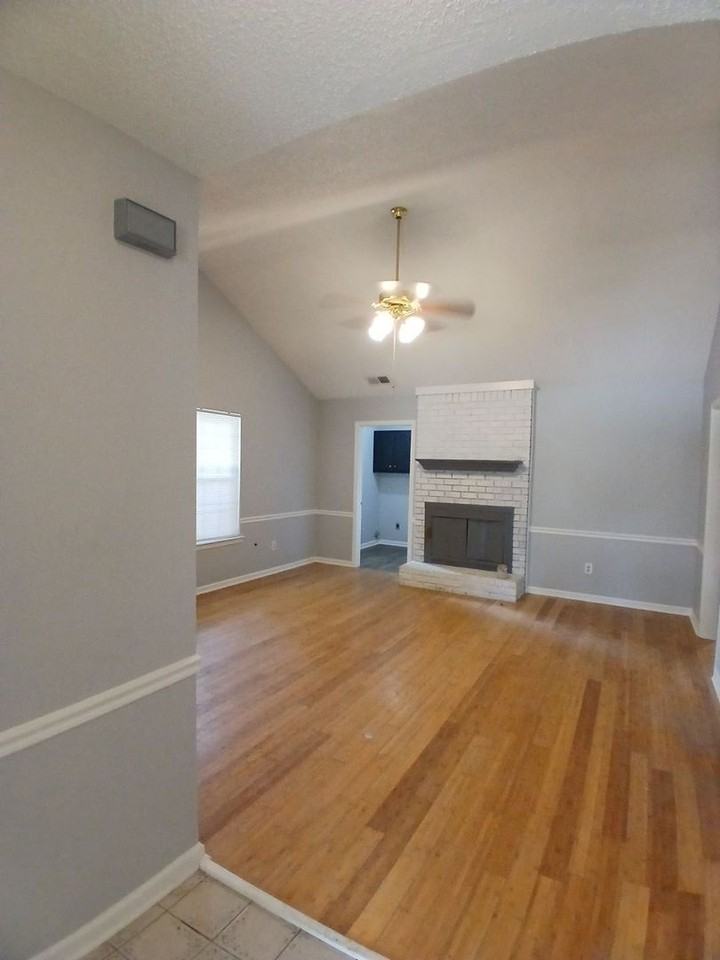 3905 Moss Bank Cv - Photo 3 of 12