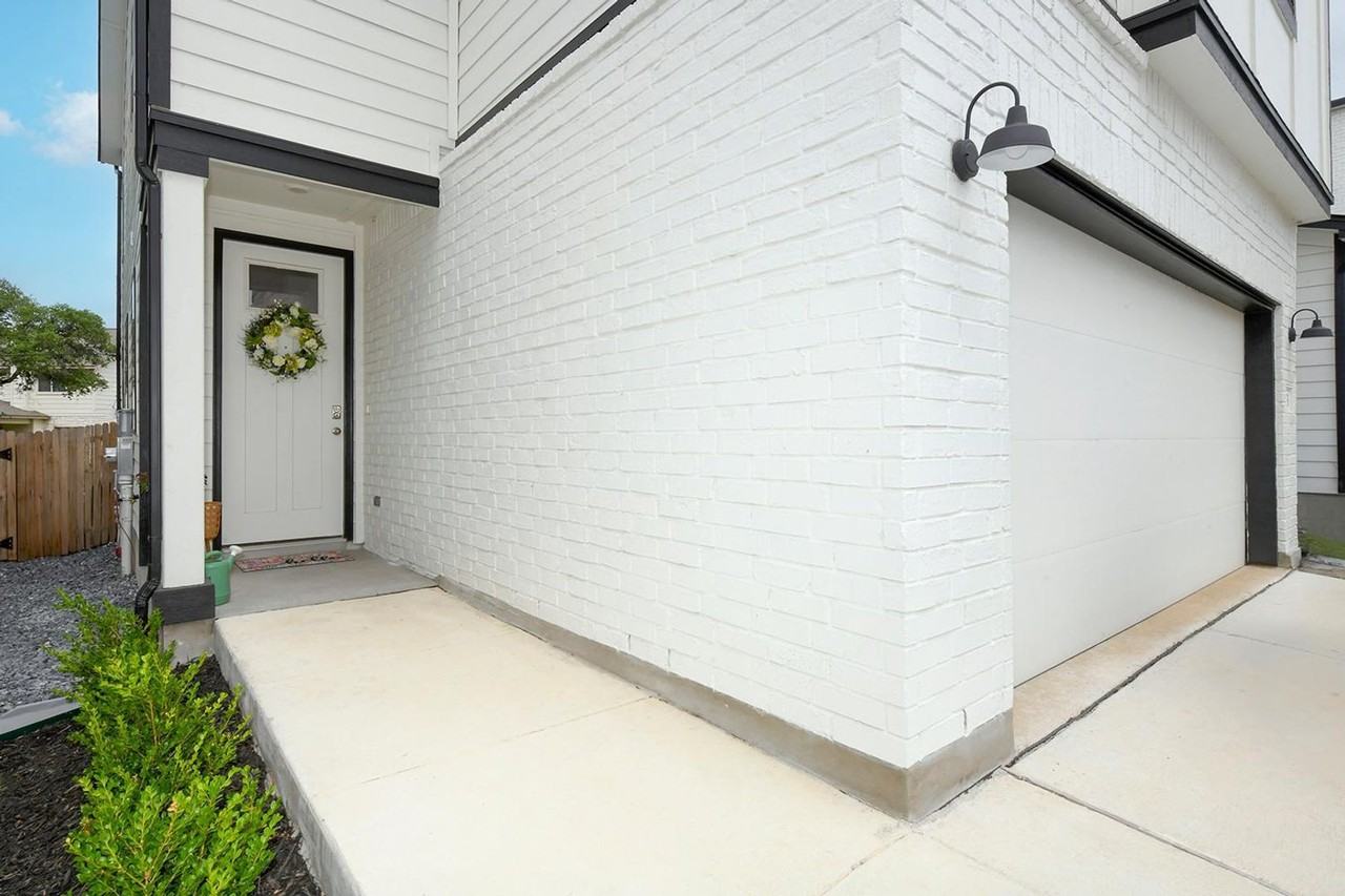 16011 Babcock Rd #13 - Photo 2 of 28