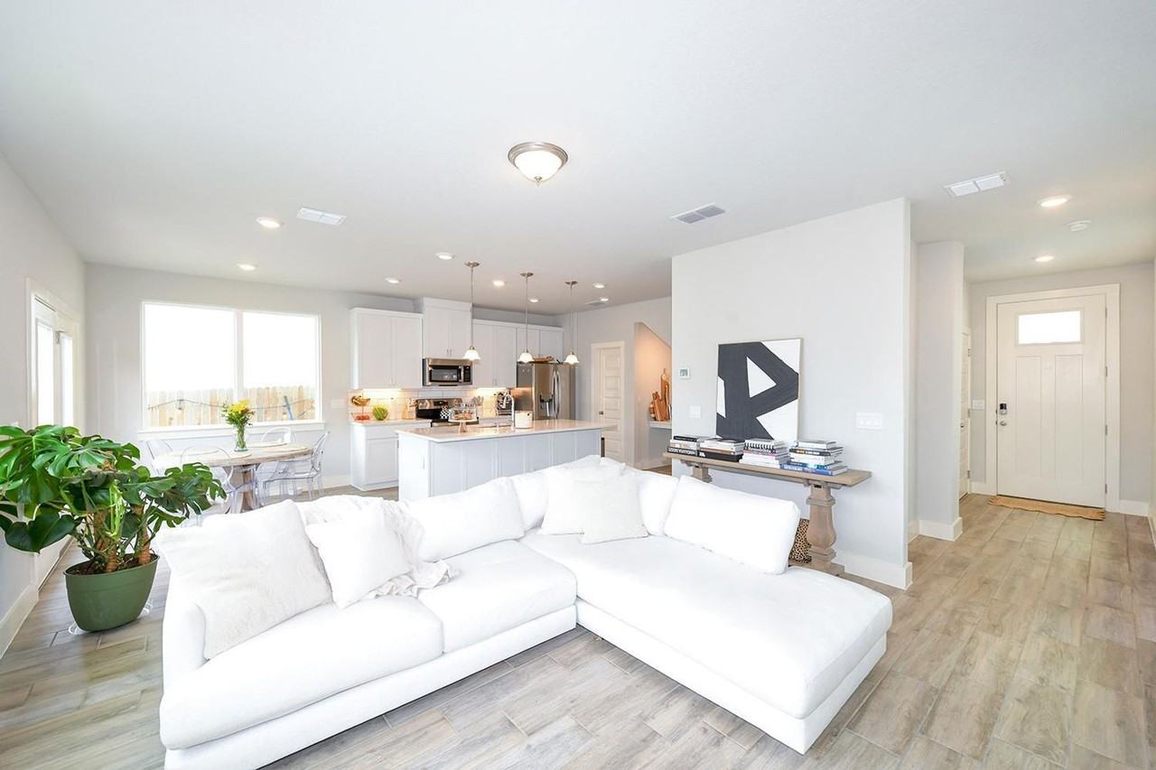 16011 Babcock Rd #13 - Photo 5 of 28