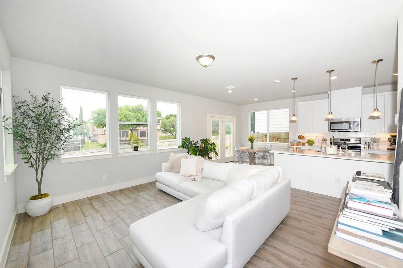 16011 Babcock Rd #13 - Photo 6 of 28