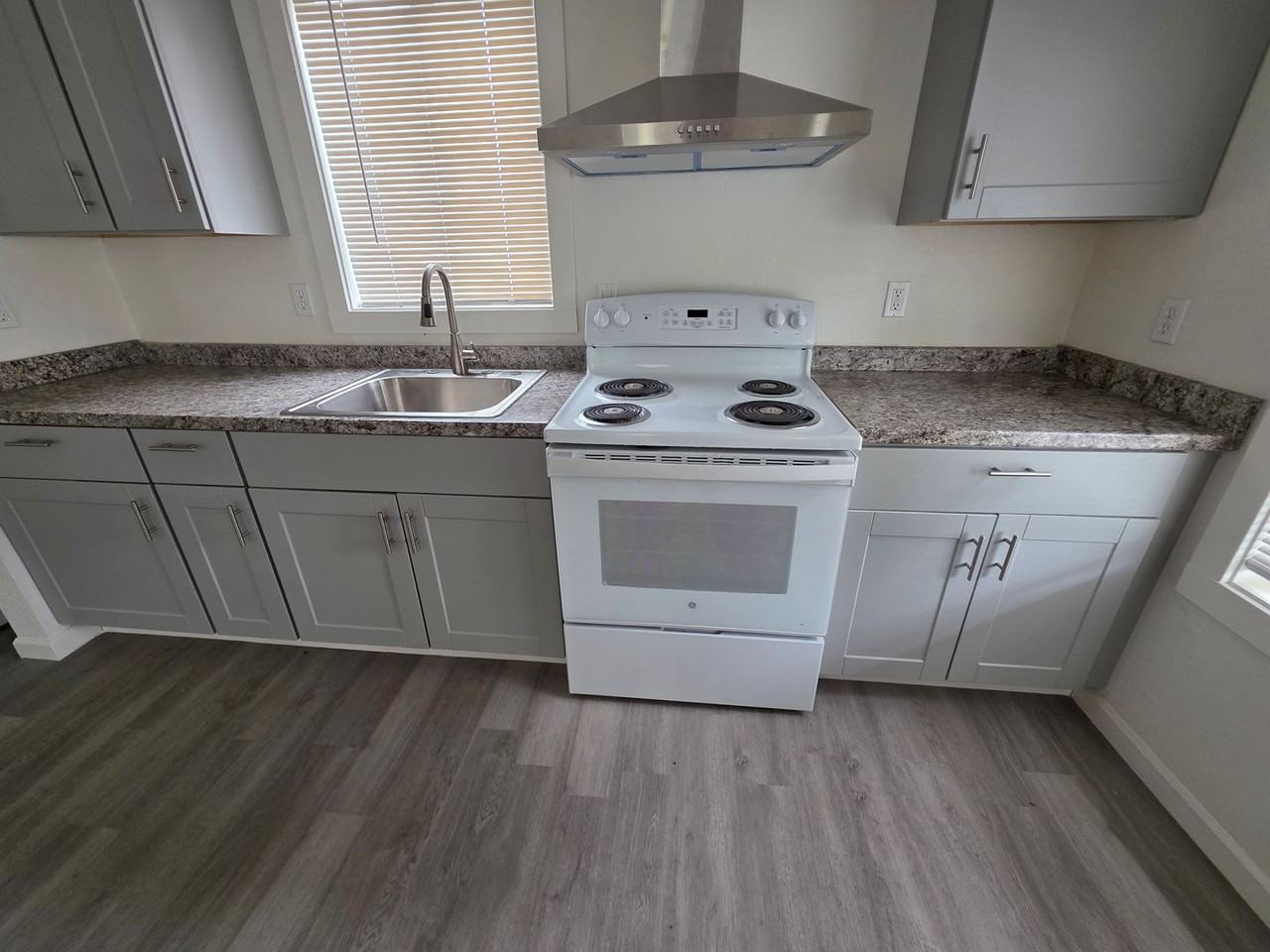 116 Olive St - Photo 3 of 11