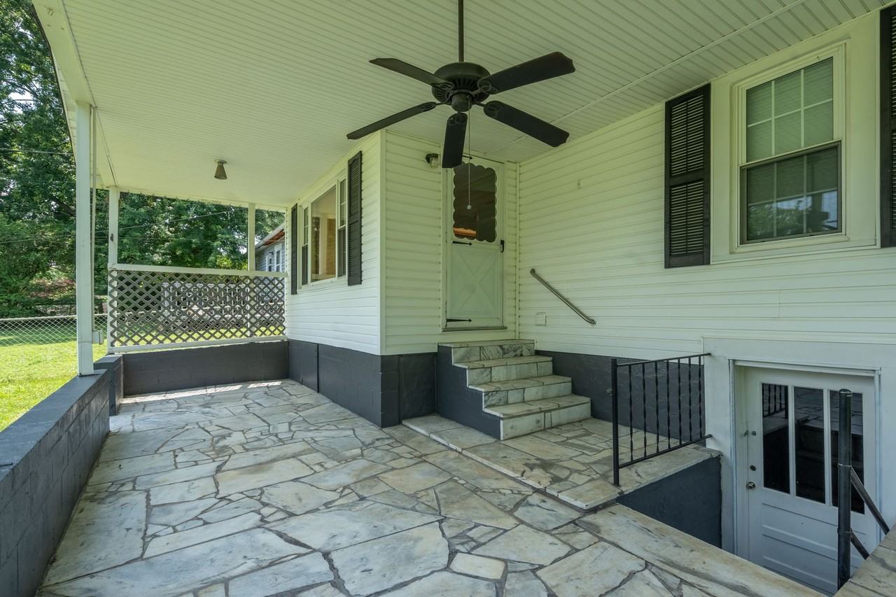 1306 E Chilhowie Ave - Photo 4 of 27