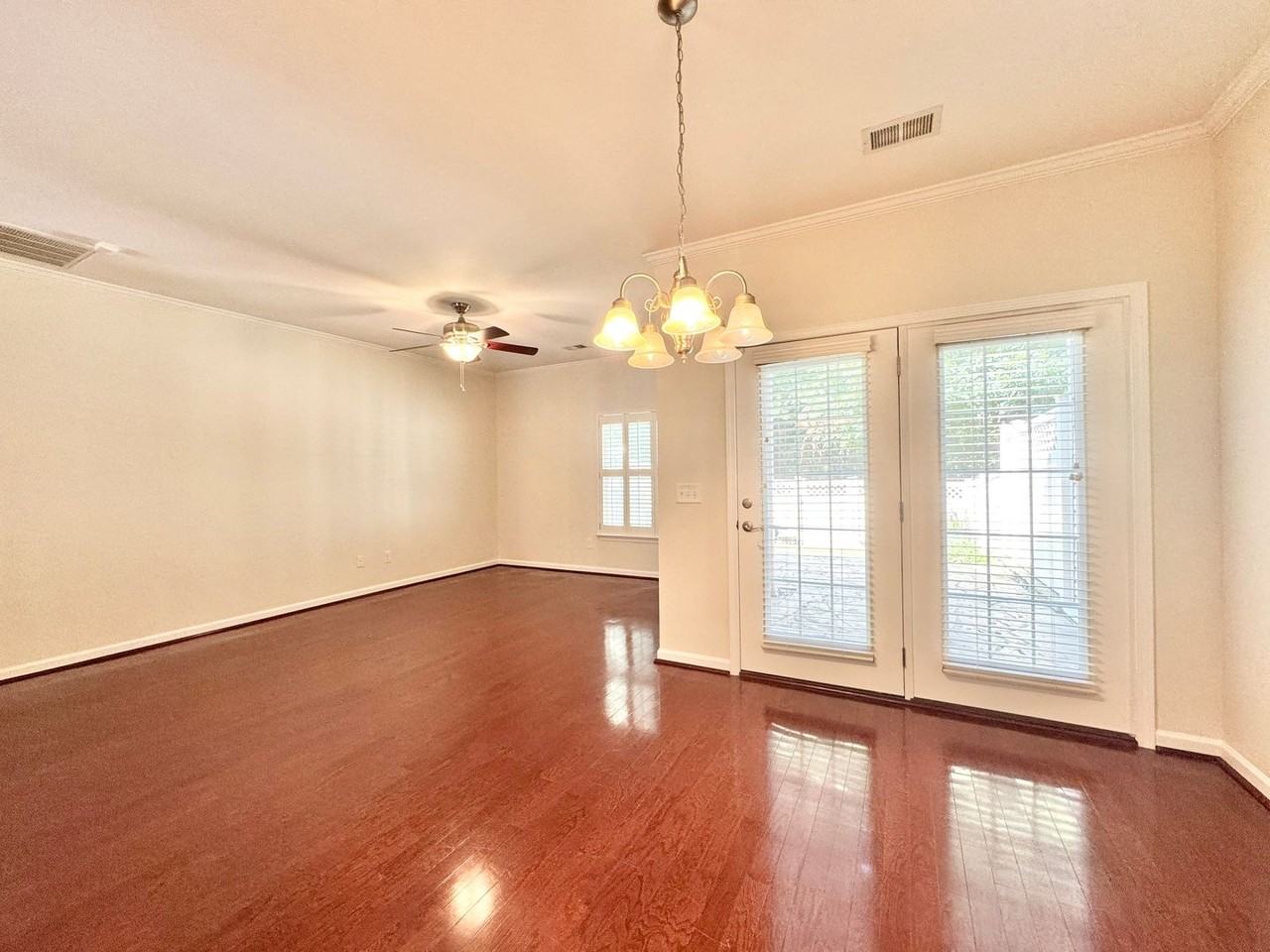 48 Cherine Way - Photo 3 of 17