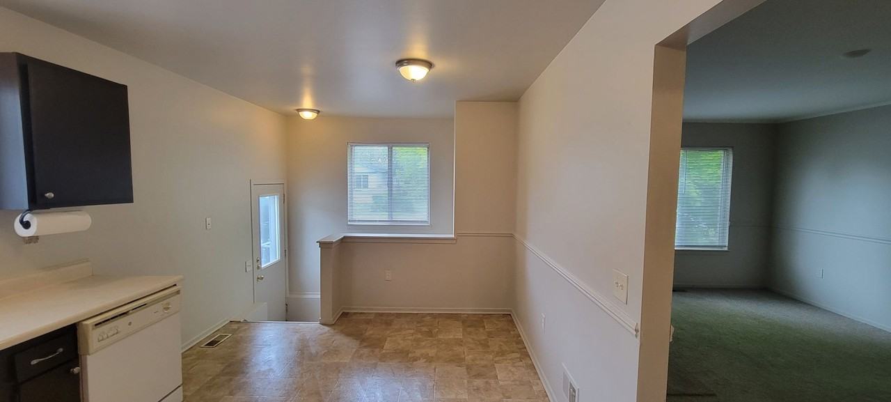 21276 Abrahm St - Photo 4 of 12