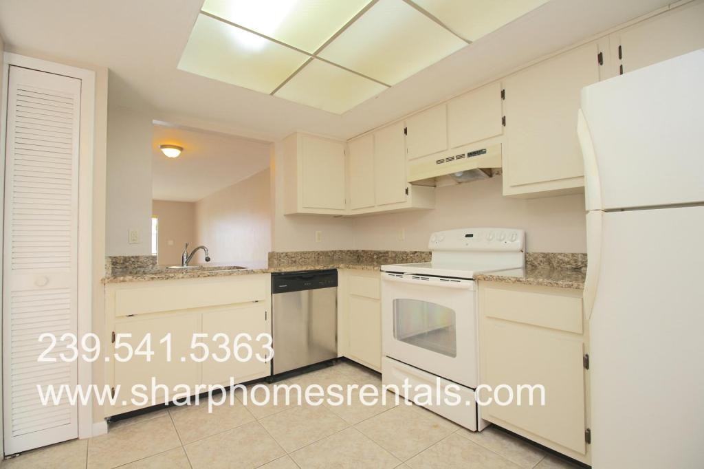 4516 Sw 10th Ave - Photo 4 of 25