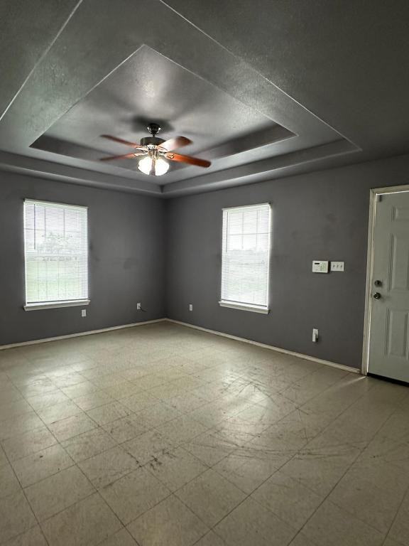 4720 Kelsey Dr - Photo 2 of 11