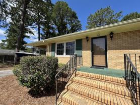 203 Oak Leaf Dr - Photo 1 of 1