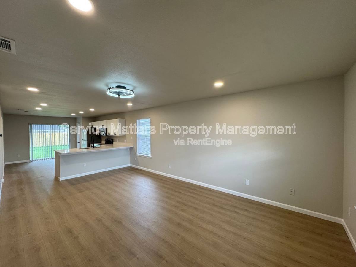 10520 Wilderness Ln - Photo 3 of 10