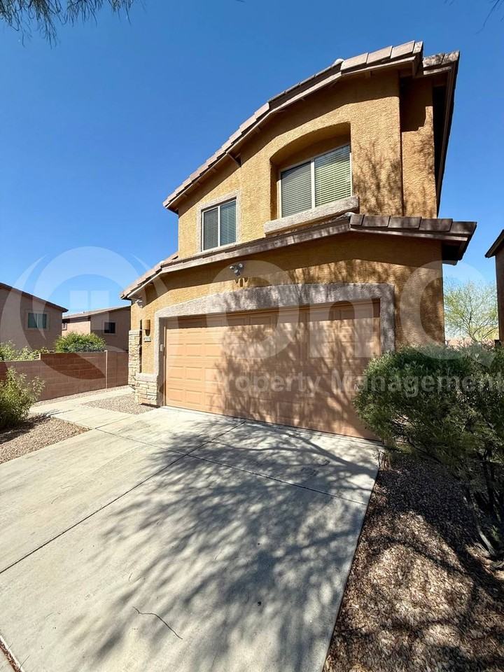 8353 N Albany Ave - Photo 3 of 10