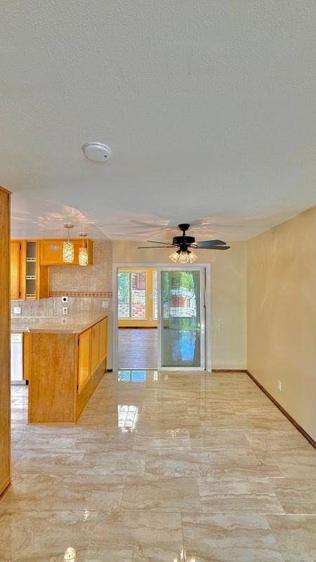 2834 College Blvd - Photo 2 of 46