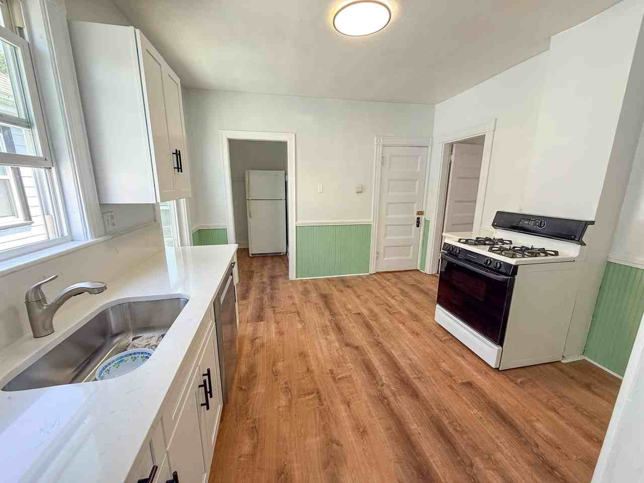 11 Spalding St #3 - Photo 2 of 14