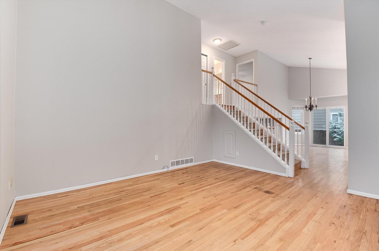 3624 Bucknell Dr - Photo 3 of 33