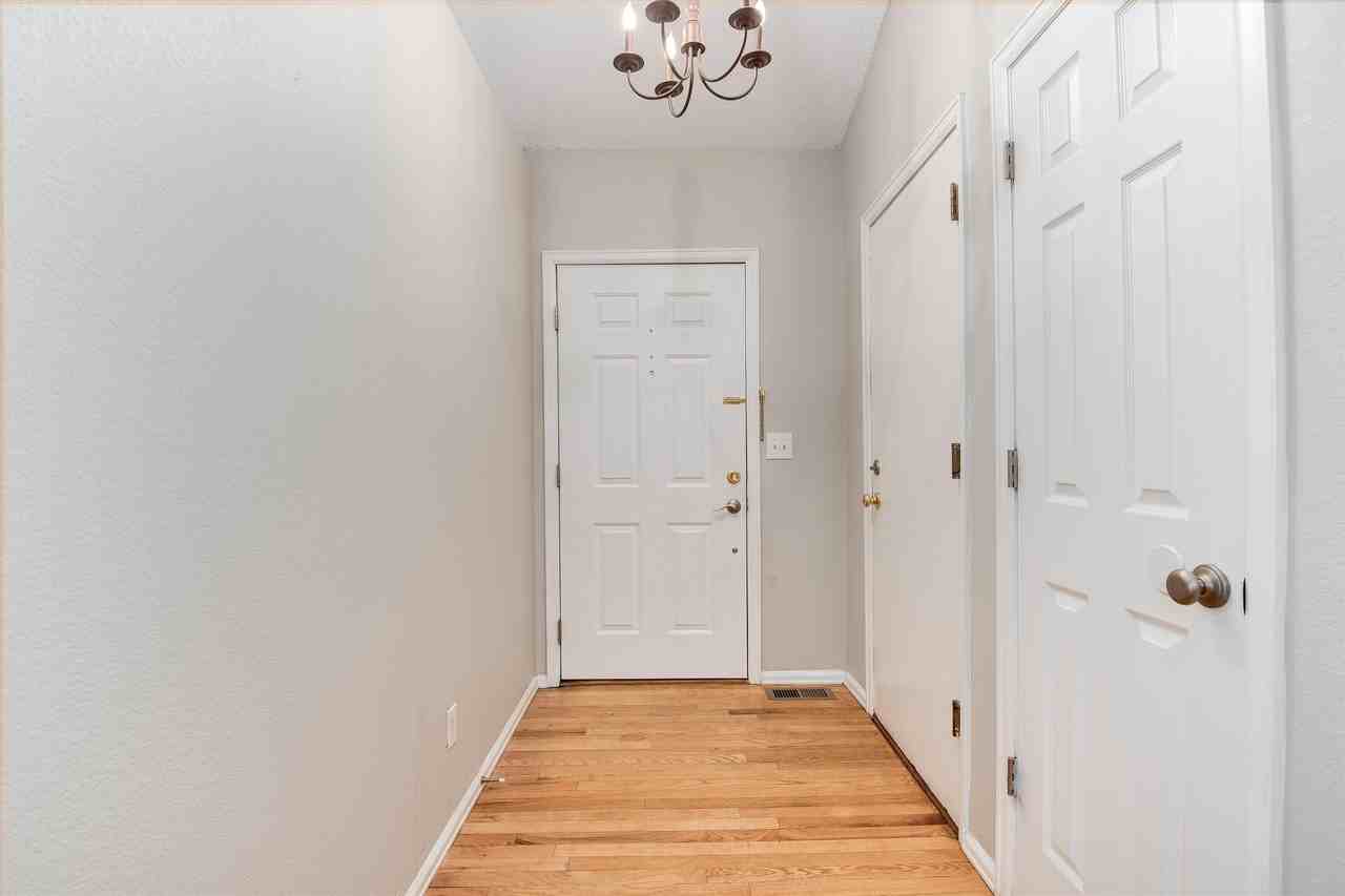 3624 Bucknell Dr - Photo 2 of 33