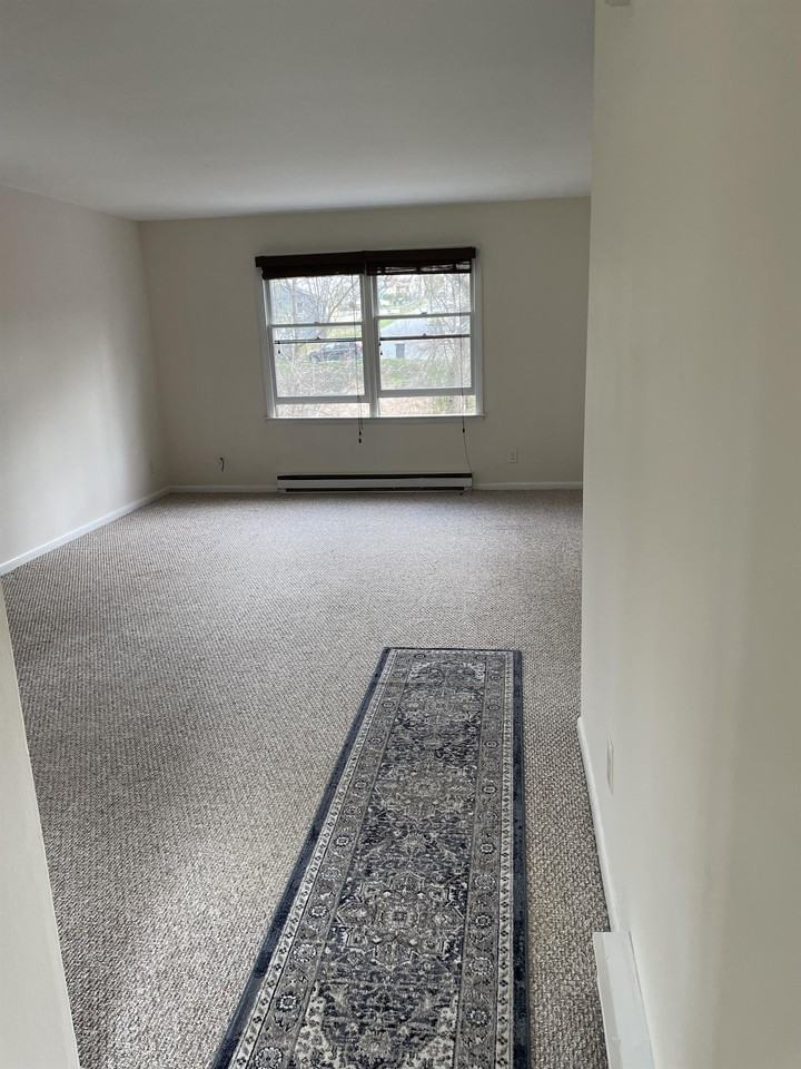 401 Paton St #A - Photo 3 of 10