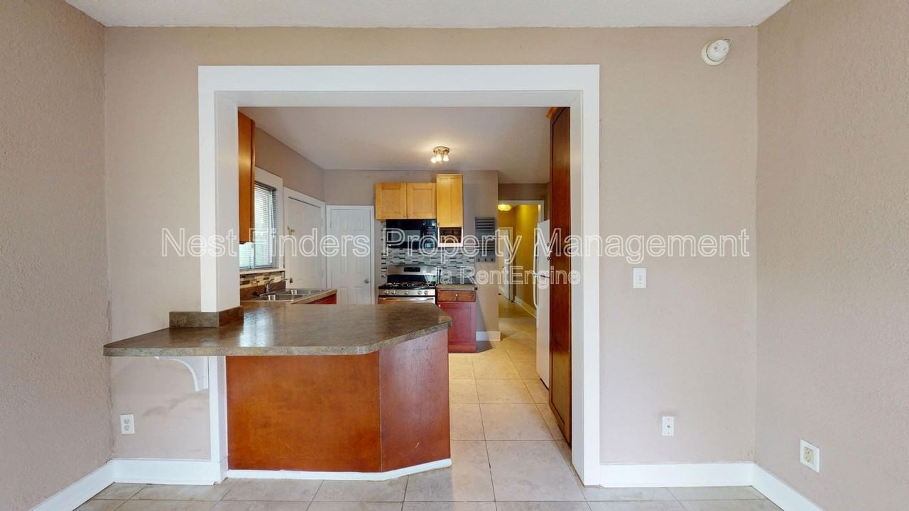 3313 College St - Photo 6 of 15