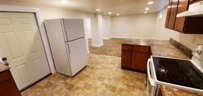 2221 Maxwell Ave #2 - Photo 5 of 9