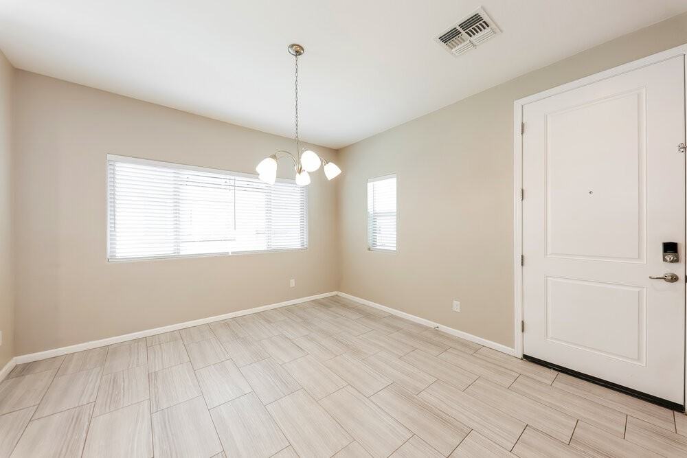 1726 W Minton St - Photo 7 of 17