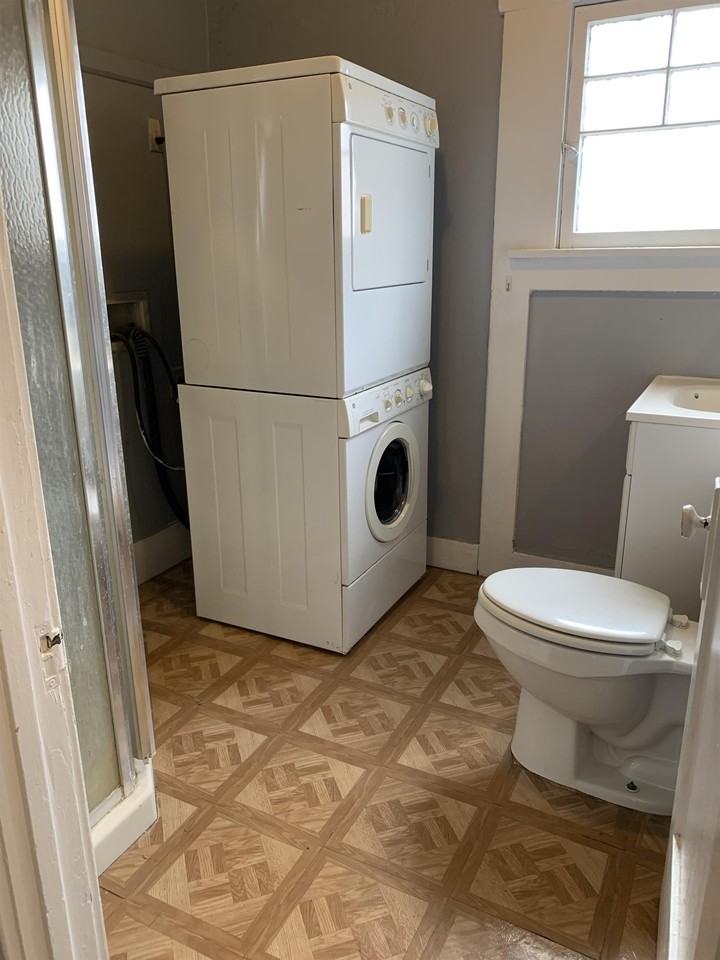 715 E 5th St #1 - Photo 6 of 10