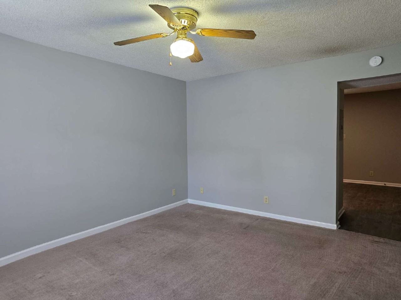 113-1 Hickory Trace Rd - Photo 2 of 8