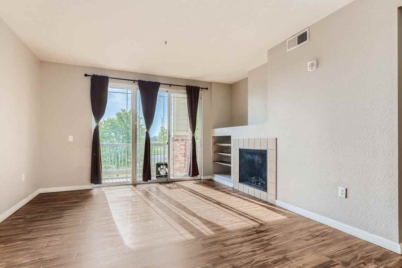 804 Summer Hawk Dr #4206 - Photo 6 of 23