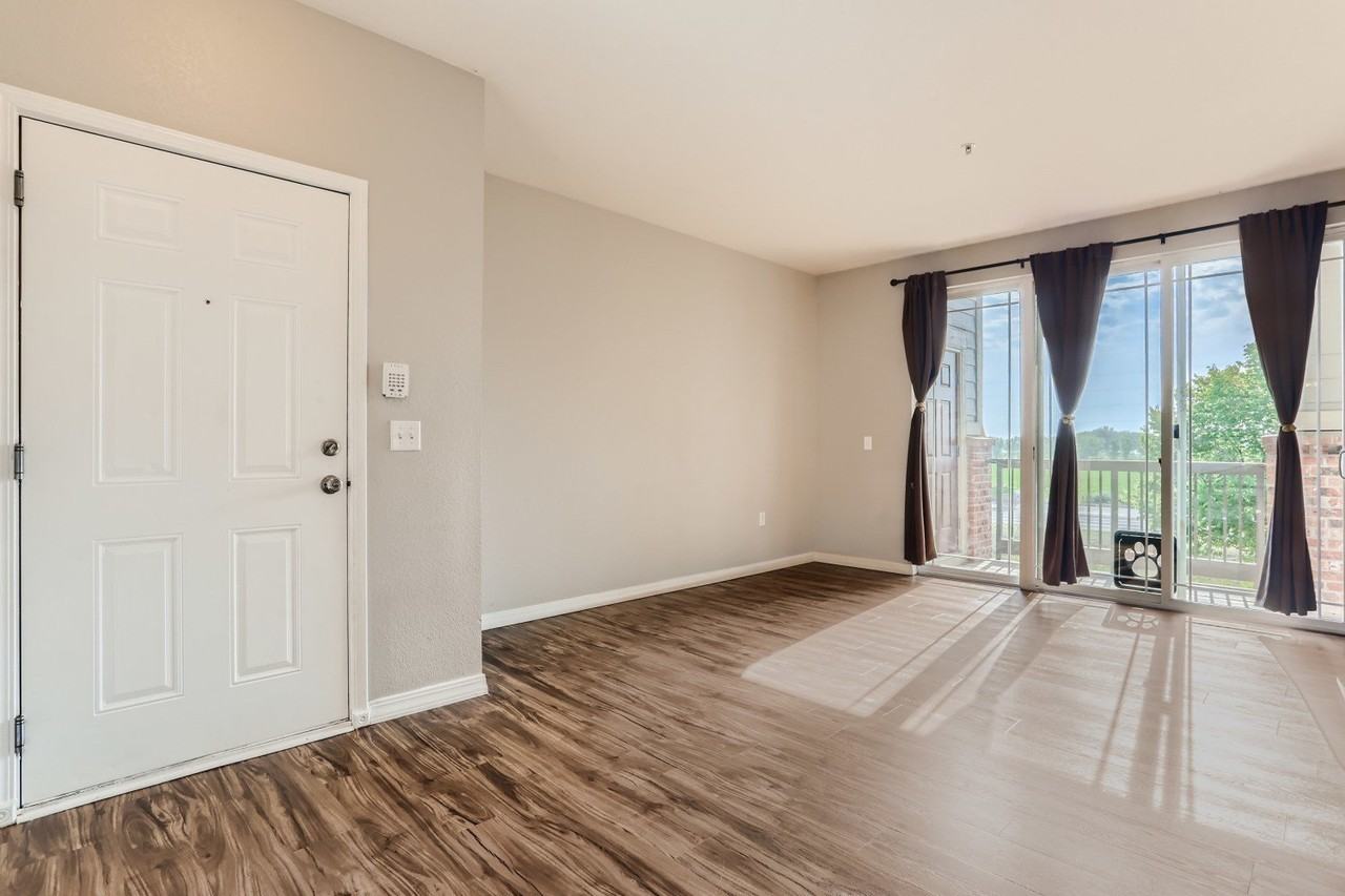804 Summer Hawk Dr #4206 - Photo 7 of 23